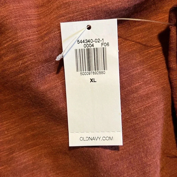 NWT Old Navy Short Sleeve Vneck Rust Color Womens T-shirt 1055 - Picture 4 of 5